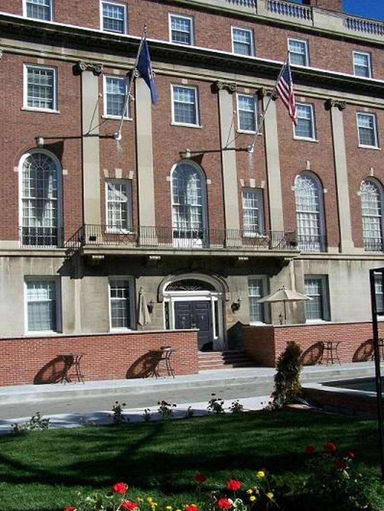 Inn On Broadway Rochester Exterior photo